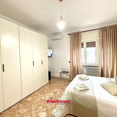 Barirooms Piccinni Exteriér fotografie