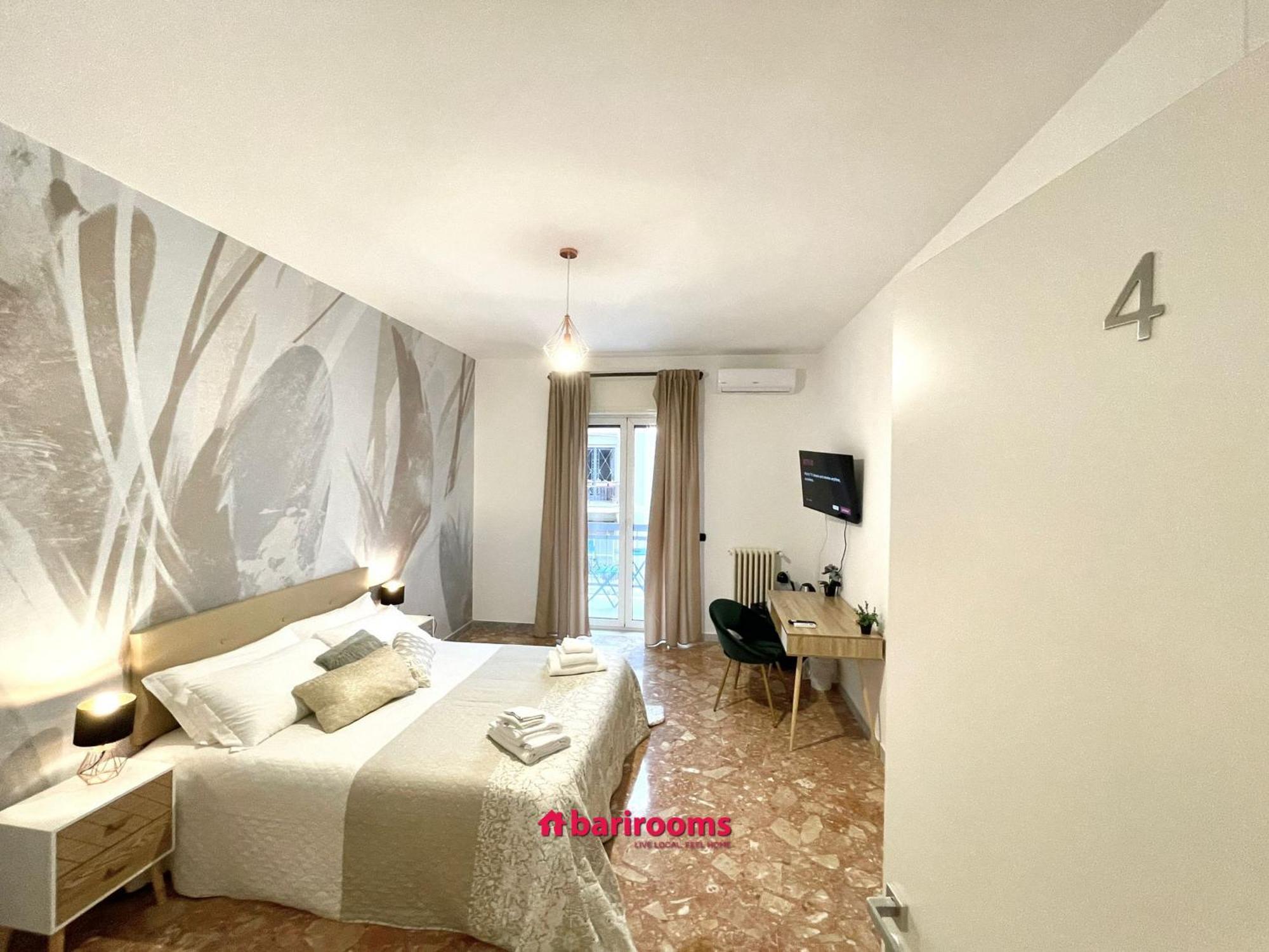 Barirooms Piccinni Exteriér fotografie