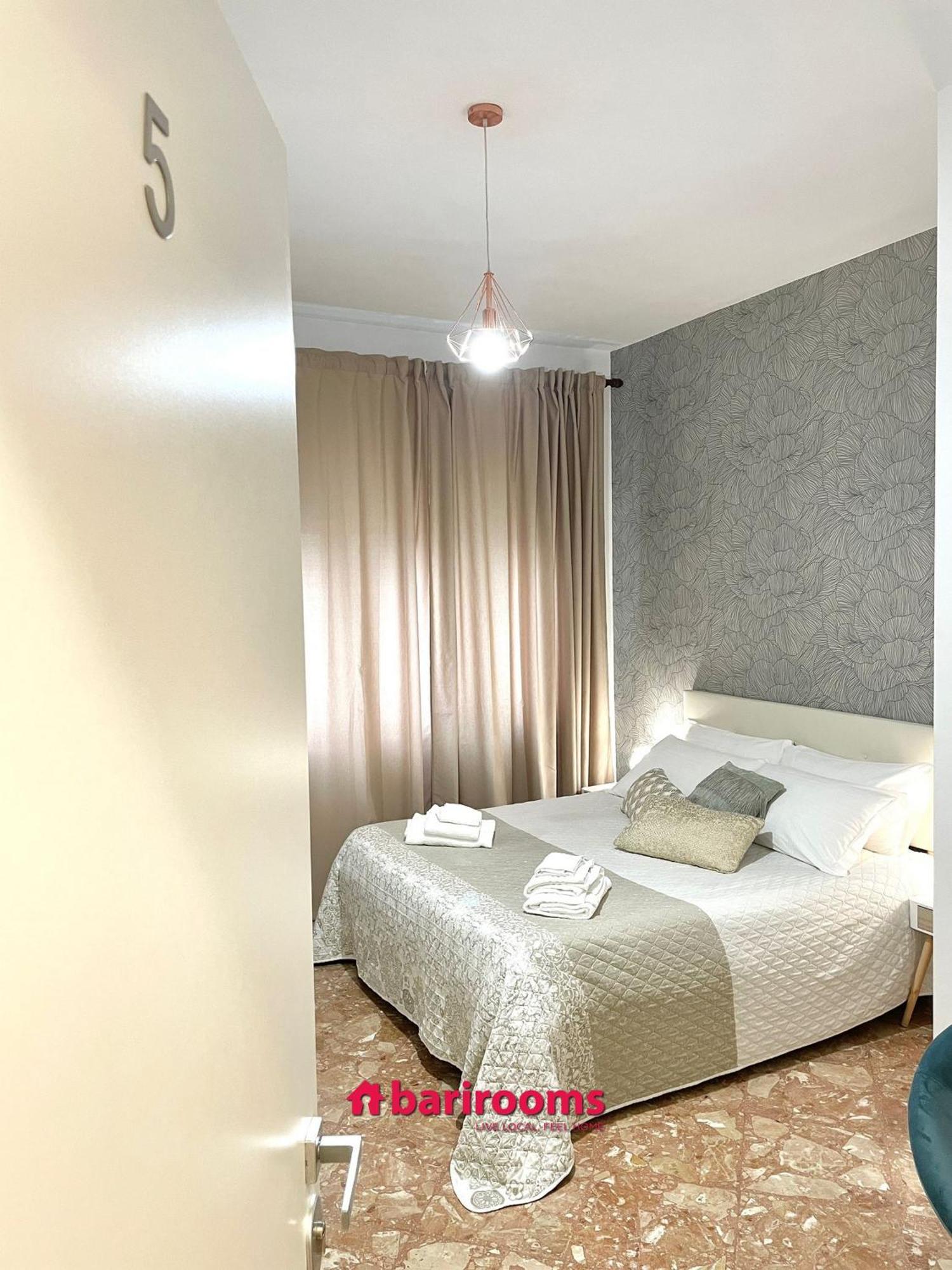 Barirooms Piccinni Exteriér fotografie
