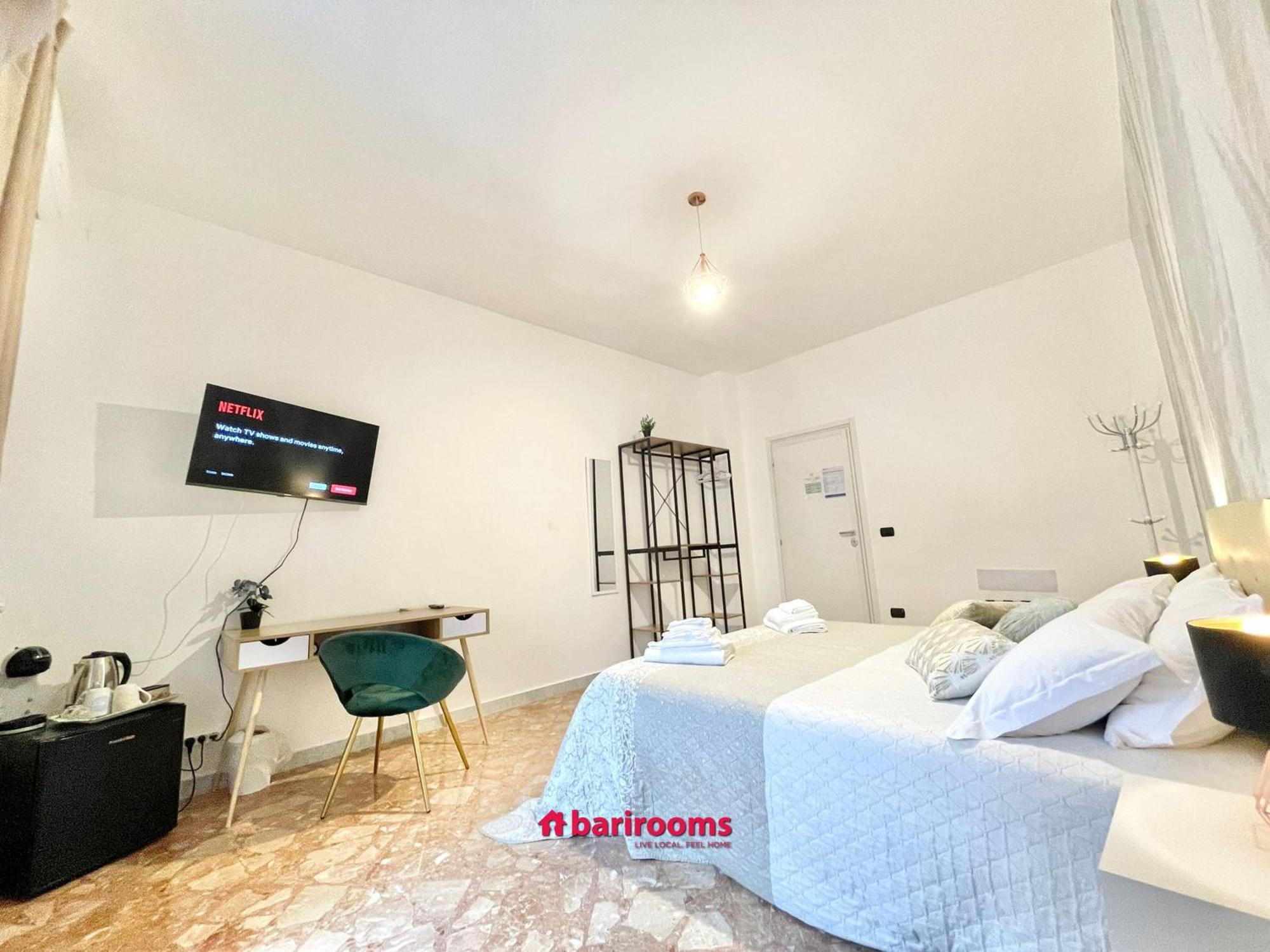 Barirooms Piccinni Exteriér fotografie